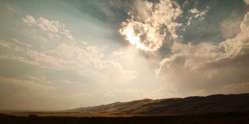 企业工装定制新趋势：SS乔夫如何引领团体职业装的专业升级