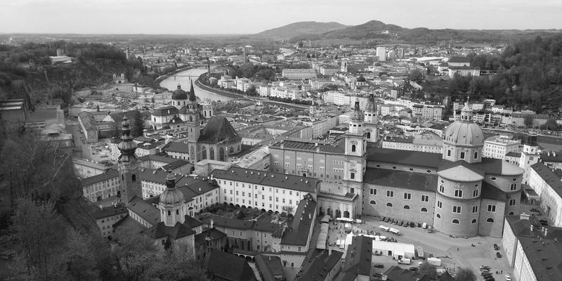 可持续时尚新实践：SS乔夫西装定制如何通过环保面料与可拆卸设计引领变革