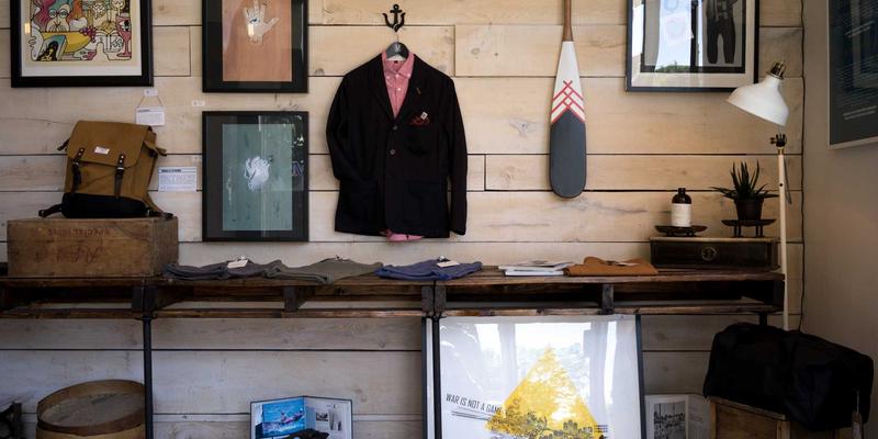 婚礼季必备：从企业工装到婚礼主角，西装定制全攻略与搭配要点