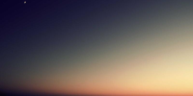 婚礼服装定制全攻略：从新郎西装到团体职业装的协调艺术