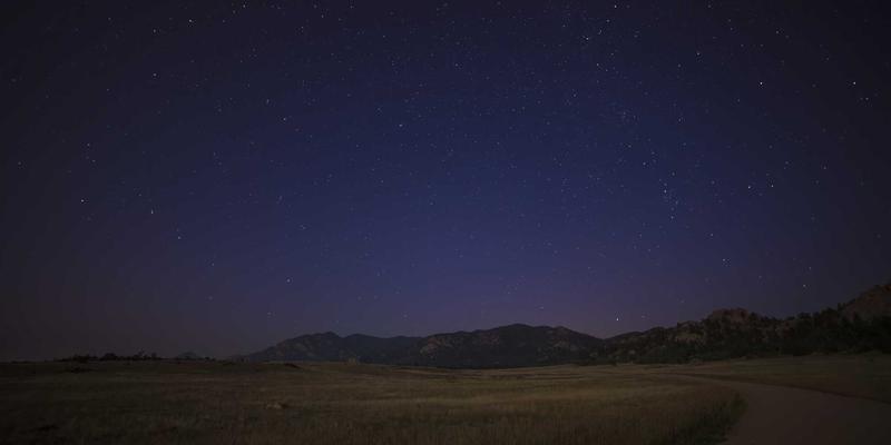 服装定制新趋势:从衬衫定制到企业工装,如何用团体职业装提升品牌价值